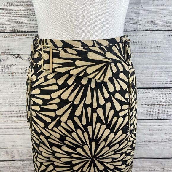 Talbots Skirt size 8 Petite Black Brown Floral Pencil Knee Belt Stretch Pockets - Picture 3 of 10